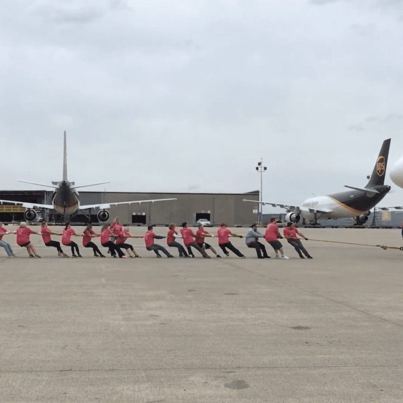Plane pull